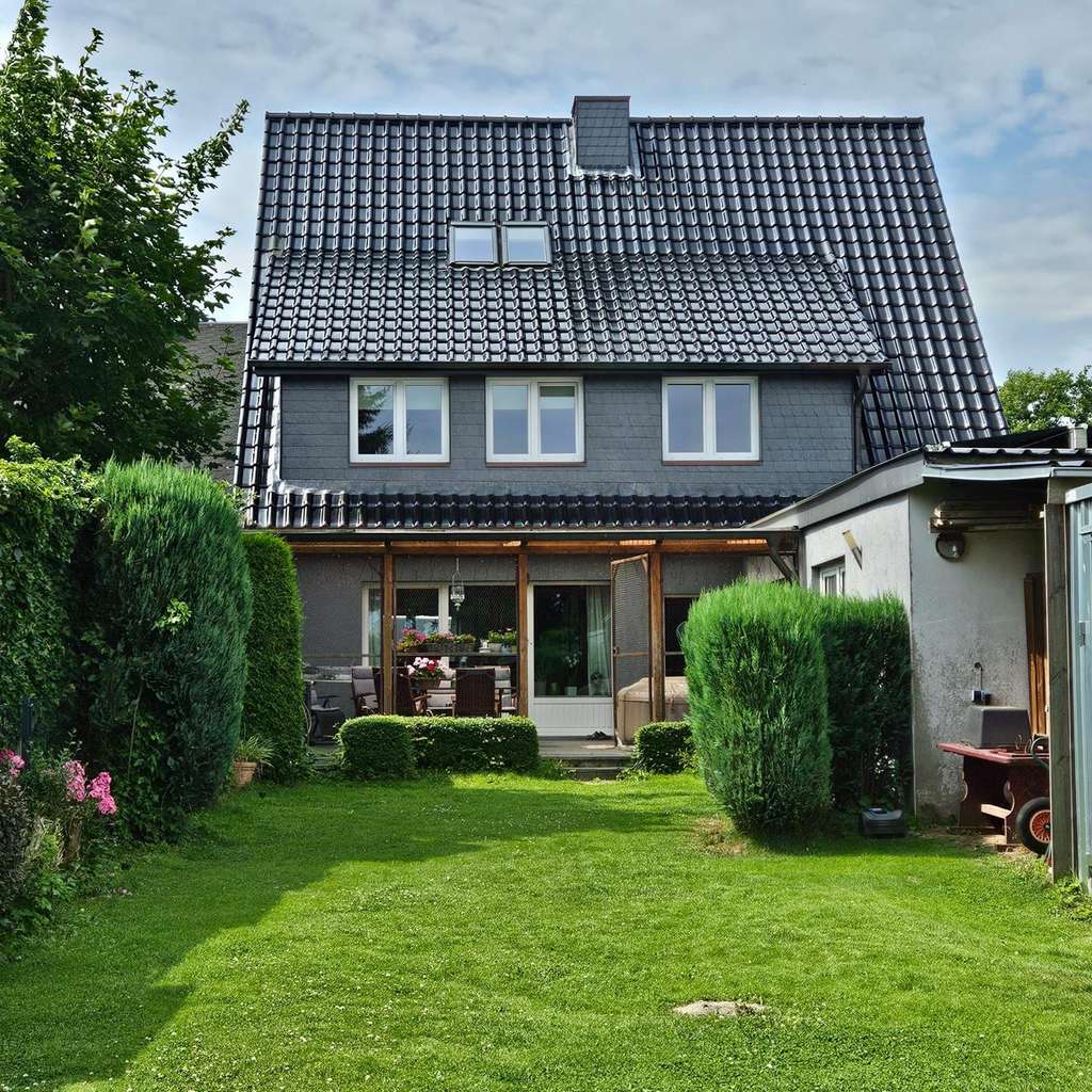 Immobilie in Nienwohld - Exklusive Doppelhaushälfte mit Einfamilienhaus-Charakter / Wohnen, Arbeiten und Leben am Feldrand - Bild 0