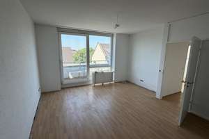 Helle 2-Zimmer Wohnung im 4. OG mit Balkon in Oberhausen-Marienkirche – Arndtstraße 87, 46047 Marienkirche, Oberhausen – Vorschaubild 3