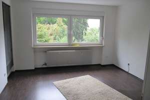 TOP LAGE LAUFAMHOLZ: LAUFEND UND UMFANGREICH MODERNISIERTES -- 6-ZIMMER-RMH MIT EINZELGARAGE. – Hartensteinerstrasse 6, 90482 Laufamholz, Nürnberg – Vorschaubild 9