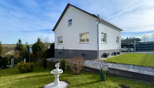 Bild von EINZIEHEN UND WOHLFÜHLEN! TOP RENOVIERTES EINFAMILIENHAUS IN 1A WOHNLAGE IN HOHENSTEIN BREITHARDT
