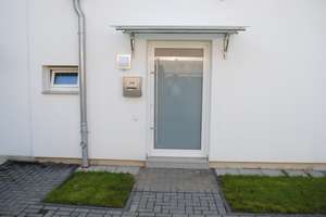 Erdgeschoss-Gartenwohnung im Bungalow-Stil mit privatem Eingang  – Bruchhöfe 27a, 47829 Gartenstadt, Krefeld – Vorschaubild 2