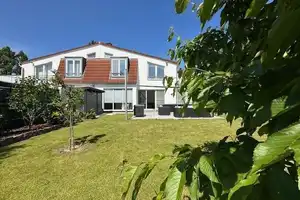 EP ESTATE - Townhouse mit Traumgarten und Saunahaus im Hahnwald – Köln – Vorschaubild 16