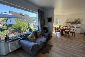 * Urlaubsfeeling pur * 1 Familienhaus mit traumhaften Blick in Niedernhausen OT...... – Die vollständige Adresse der Immobilie erhältst du vom Anbieter., 65527 Niedernhausen – Vorschaubild 8