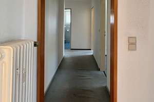 Großzügige, helle 5-Zimmer-Wohnung in bester Lage, sehr gute Ausstattung, Wärmepumpe und neues Bad. – Höhenstrasse 17, 75179 Arlinger, Pforzheim – Vorschaubild 16