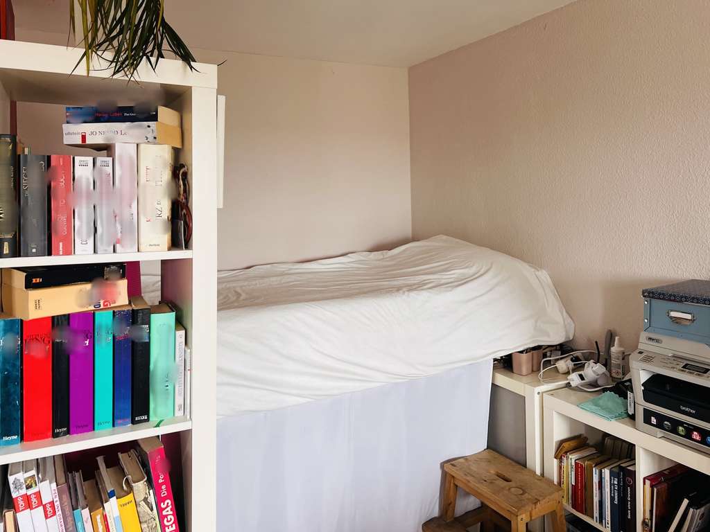 Immobilie in Leonberg - Top-Lage: helle 1,5 Zimmer-Wohnung in Leonberg, Nähe Leo Center - Bild 4