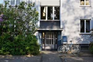 Wohnung im Dachgeschoss mit Einbauküche // DG Links