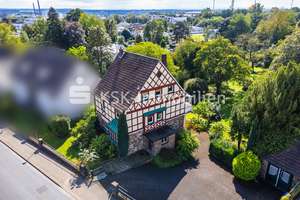 Stadtvilla mit Traumgrundstück! – Die vollständige Adresse der Immobilie erhältst du vom Anbieter., 51465 Stadtmitte, Bergisch Gladbach – Vorschaubild 1