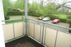 Schickes Wannenbad mit Fenster - S/O-Balkon - Stellpatz – Mosentraße 4, 9130 Sonnenberg, Chemnitz – Vorschaubild 10