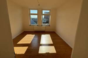 Traumhafte 4-Zimmer-Altbauwohnung mit Gartenmitbenutzung – Blumentalstraße 22, 42859 Honsberg, Remscheid – Vorschaubild 3