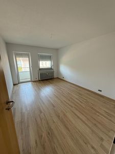 Schöne, helle 3-Zimmer- Wohnung mit Balkon
