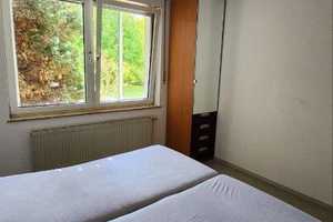 Großzügige Wohnung im Zweifamilienhaus mit 5 Schlafzimmern in idyllischer Lage – Wichheimer Kirchweg 116, 51067 Köln – Vorschaubild 18