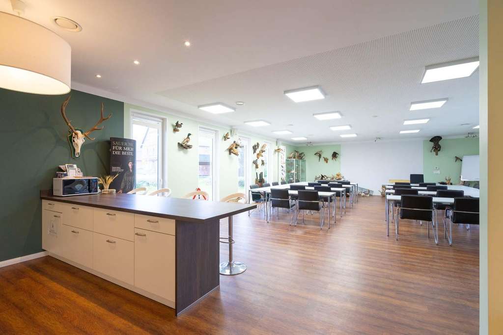 Immobilie in Garlstorf - Landhaus / Multispacebüro - Bild 1