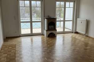 Ruhige, helle 3-Zimmer-Wohnung mit 2 Balkonen im Zentrum Nähe ZOB/Schloss/THI