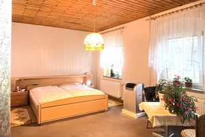 Idyllisches Familiennest: Doppelhaushälfte in Raguhn mit weitläufigem Garten und romantischem Teich – Wittenberger Straße 9, 6779 Anhalt-Bitterfeld (Kreis) – Vorschaubild 17