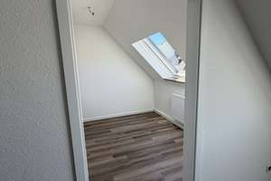 Erstbezug nach Komplett-Renovierung, Köln Deutz, Ideale Lage zur FH Deutz – Mathildenstraße 69-71, 50679 Deutz, Köln – Vorschaubild 2