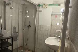 Charmantes Bauernhaus mit Stallungen, großem Grundstück und modernem Wohnkomfort. – Die vollständige Adresse der Immobilie erhältst du vom Anbieter., 7646 Karlsdorf – Vorschaubild 5