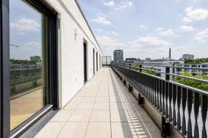 Neuhausen - Hell. Stilvoll. Komfortabel. - Mit Dachterrasse & Weitblick! – Die vollständige Adresse der Immobilie erhältst du vom Anbieter., 80634 Neuhausen, München – Vorschaubild 2