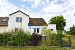 Seltene Gelegenheit: 211 m² Wohnfläche, 1.343 m² Grundstück und Baureserve zum attraktiven Kaufpreis – Die vollständige Adresse der Immobilie erhältst du vom Anbieter., 15890 Schlaubetal – Vorschaubild 1