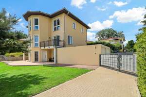 Property thumbnail 3