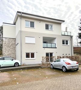 FREI ab 01.08.2026 Energieeffiziente Erdgeschosswohnung mit Stellplatz