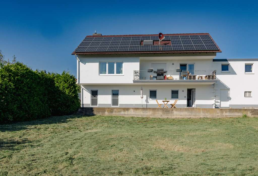 Immobilie in Bürgstadt - 3-Fam. mit Ferienwohnung, PV-Anlage u. Grundstück - Bild 4