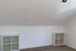 Das etwas andere Dachgeschoss: 3-Zimmer-Dachgeschosswohnung mit Einbauküche und Balkon – Die vollständige Adresse der Immobilie erhältst du vom Anbieter., 80995 Lerchenau-West, München – Vorschaubild 6