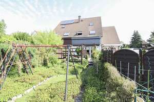 Familienglück in Berlin-Buckow – Großzügiges Reihenmittelhaus mit Terrasse, Garten und Stellplatz – Die vollständige Adresse der Immobilie erhältst du vom Anbieter., 12351 Buckow, Berlin – Vorschaubild 8