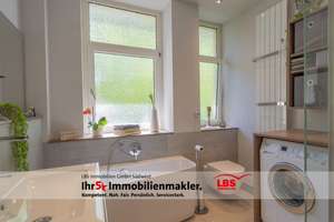 Attraktive 2-Zimmer-Wohnung mit saniertem Bad, Kamin, großem Balkon & Mansardenzimmer – Die vollständige Adresse der Immobilie erhältst du vom Anbieter., 55118 Neustadt, Mainz – Vorschaubild 8