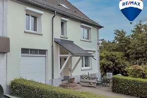 Zweifamilienhaus in Oberkirchen sofort beziehen – Die vollständige Adresse der Immobilie erhältst du vom Anbieter., 66629 Freisen – Vorschaubild 1
