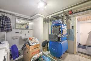 *Reserviert* - Gepflegtes Zweifamilienhaus mit tollem Ausblick, Doppelgarage und Garten! – Enzkreis – Vorschaubild 22