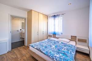 Moderne Familienvilla in idyllischer Seenähe. – Die vollständige Adresse der Immobilie erhältst du vom Anbieter., 83358 Seeon-Seebruck – Vorschaubild 9