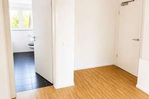 Neuwertige 3-Zimmer-Dachgeschosswohnung mit 2 Schlafzimmern, Balkon und Aufzug – Wachtelweg 29, 81927 Waldtrudering, München – Vorschaubild 20