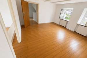 ++ Wunderschöne Maisonettewohnung mit 6 Zimmern in Herdorf zu vermieten ++ – Die vollständige Adresse der Immobilie erhältst du vom Anbieter., 57562 Herdorf – Vorschaubild 4