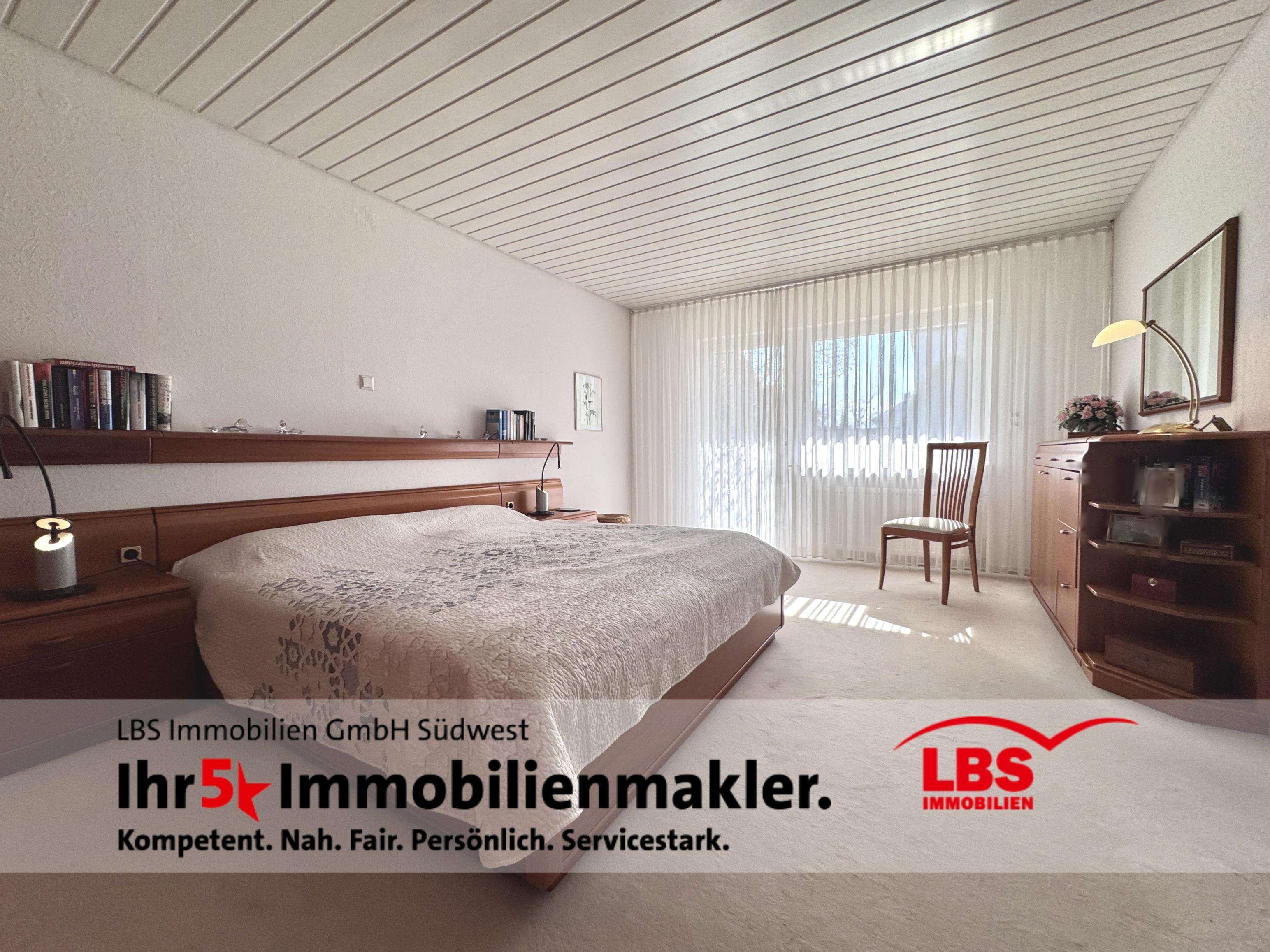 Immobilie in Muggensturm - Ein echtes Juwel in beliebter Wohnlage!
-Exklusives Zweifamilienhaus  mit grüner Wohlfühloase-

 - Bild 19