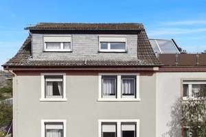 Sanieren oder neu bauen? Haus und Grundstück mit enorm viel Potenzial – Die vollständige Adresse der Immobilie erhältst du vom Anbieter., 61440 Oberursel (Taunus) – Vorschaubild 1