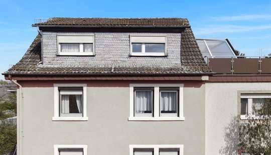 Bild von Sanieren oder neu bauen? Haus und Grundstück mit enorm viel Potenzial