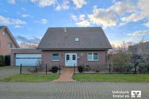 Für Familien gemacht: Freistehendes (Zwei-)Familienhaus mit Wintergarten u. Sonnenstrom in Dersum! – Emsland (Kreis) – Vorschaubild 3