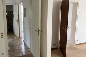 Sanierte 2-Zimmer Wohnung mit Blick ins Grüne im Herzen von Lohausen – Lohauser Dorfstraße 40, 40474 Lohausen, Düsseldorf – Vorschaubild 6