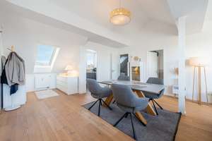 Aigner - Lichtdurchflutete 2-Zimmer-Dachgeschosswohnung mit sonnigem Balkon in Laim – Die vollständige Adresse der Immobilie erhältst du vom Anbieter., 80686 Friedenheim, München – Vorschaubild 3