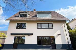 Investieren in Qualität: leerstehendes Mehrfamilienhaus mit 3 geteilten Einheiten in Köln – Penningsfelder Weg 89, 51069 Dellbrück, Köln – Vorschaubild 5