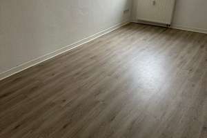 Eigentumswohnung  2 ZKB im DG mit EBK, Stpl, Balkon  (vermietet )zu verkaufen ! – Die vollständige Adresse der Immobilie erhältst du vom Anbieter., 99734 Nordhausen – Vorschaubild 10