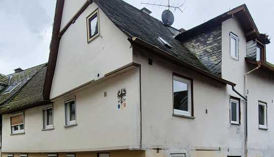 Bild von Renoviertes Mehrfamilienhaus mit vielen Möglichkeiten und guter Rendite