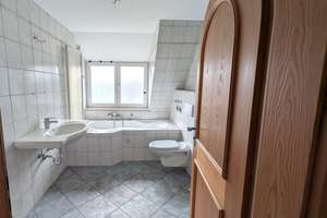 Großzügige 6-Zimmer-Maisonette mit Garten und Pool - Wohnen auf zwei Etagen wie im eigenen Haus – Die vollständige Adresse der Immobilie erhältst du vom Anbieter., 84405 Dorfen – Vorschaubild 9