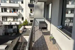 Geschmackvolle 2,5-Raum-Wohnung mit Balkon in Düsseldorf – Düsseldorf – Vorschaubild 10