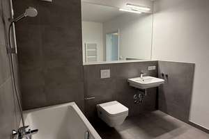 Perfekte 4-Zimmer-Wohnung für Familien mit Einbauküche, Loggia und Keller inklusive!  – Biedenkopfer Straße 52, 13507 Tegel, Berlin – Vorschaubild 12