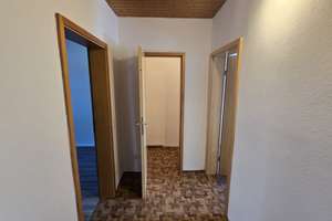 Geräumige 110m² Wohnung Feldmarkstr.80 in Gelsenkirchen – Feldmarkstraße 80, 45883 Feldmark, Gelsenkirchen – Vorschaubild 3