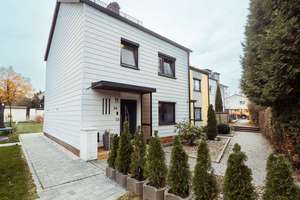 Reihenendhaus in traumhafter Lage an der Universität (Erbpacht) mit großem Garten und Garage – Die vollständige Adresse der Immobilie erhältst du vom Anbieter., 95447 Birken/Quellhöfe, Bayreuth – Vorschaubild 5