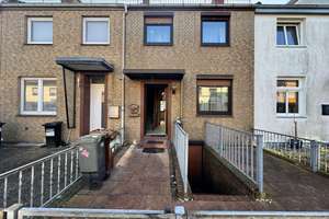 5-Zimmer-Reihenmittelhaus in ruhiger Lage direkt am Waller Friedhof