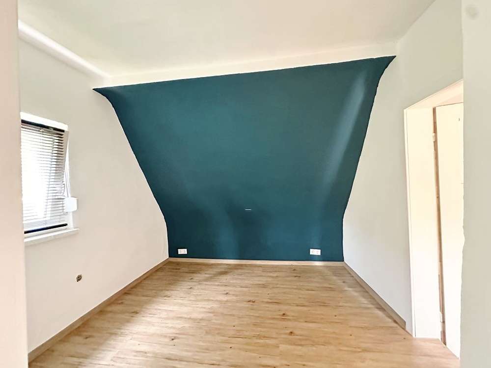 Immobilie in Böhl-Iggelheim - Spitzenpreis: Renovierungsbedürftiges Haus mit großem Grundstück, Innenhof und ausbaufähiger Scheune - Bild 11