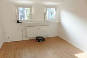 ++ KUSCHELIG IM DACHGESCHOSS MIT EINBAUKÜCHE ++ – 42853 Nordstadt, Remscheid – Vorschaubild 5